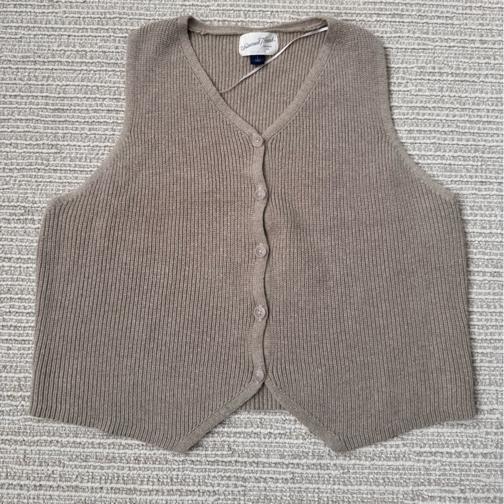 Universal Thread Taupe Ribbed Button-Front Knit Vest